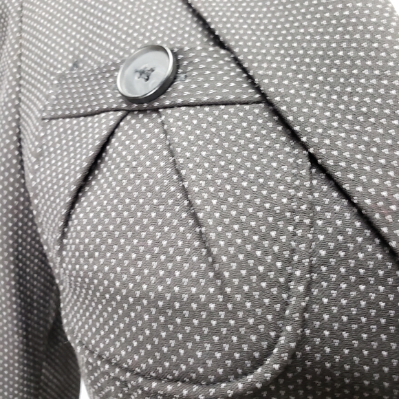 Nine West Black & Gray Form Fitting Blazer - Picture 2 of 14